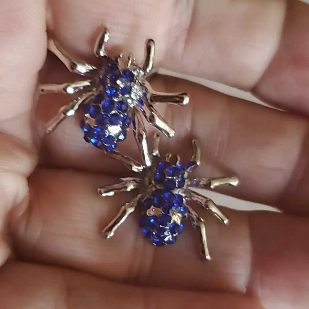 NWT Silver Plated & Bright Blue Rhinestone Creepy Spider Cufflinks